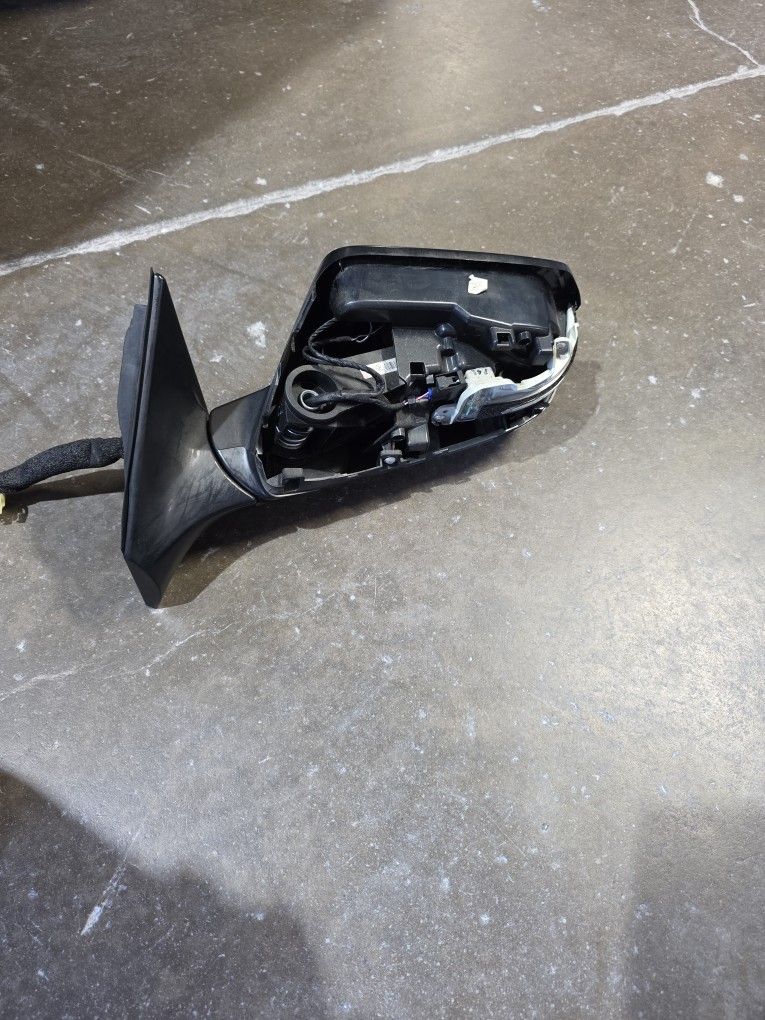 2017 Honda CRV Left Side Mirror with Blind  spot