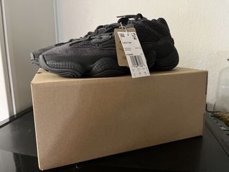 Yeezy 500 Black