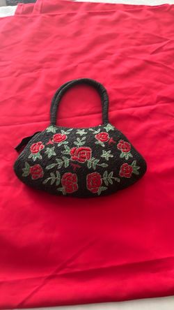 Vintage handbag with roses