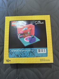 LEGO: The Simpsons Living Room Exclusive Retired GWP Set (contact info removed)