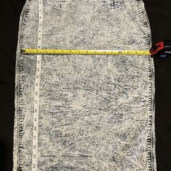 Acid-Wash Pencil Skirt AKIRA💋Red Label