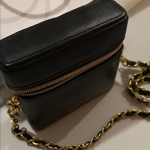 Black Crossbody/Shoulder Bag