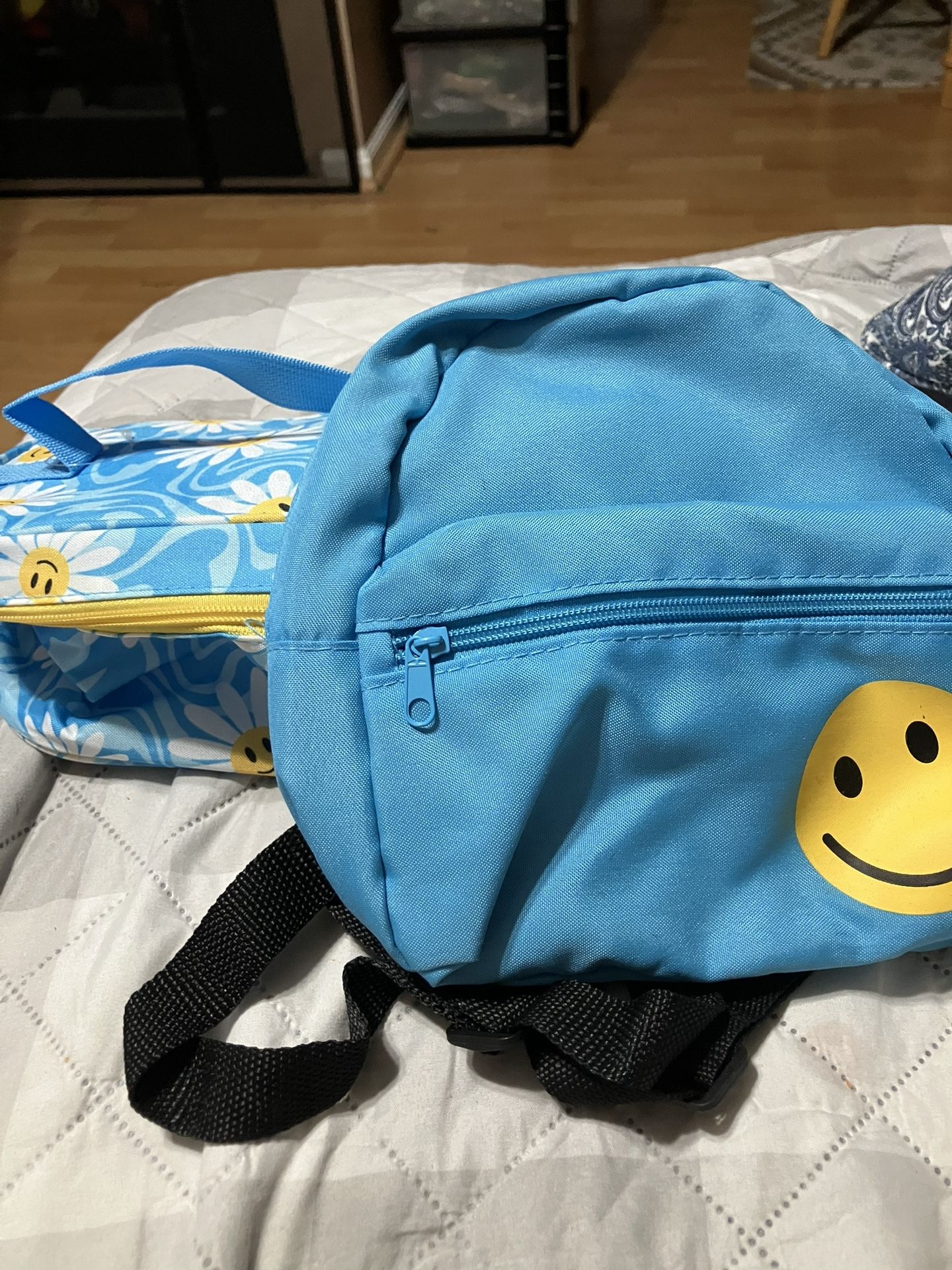 Smiley Cosmetics Bag And Backpack 