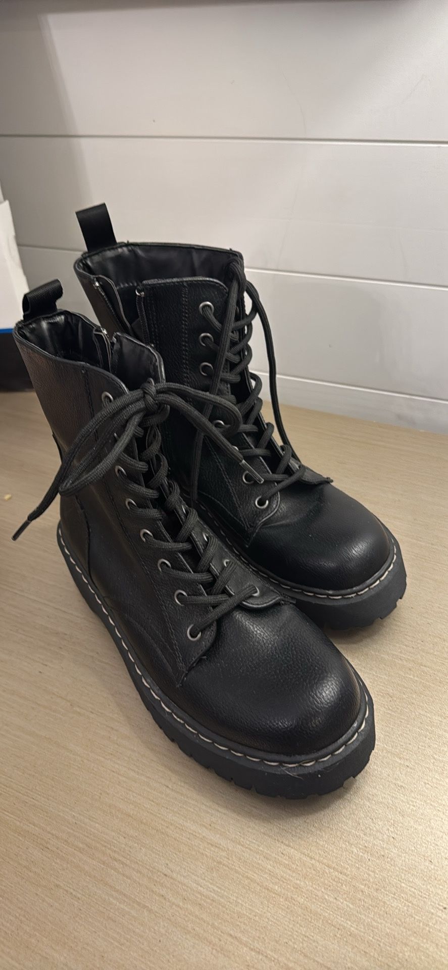 Sincerely Jules Black New Boots Size 7 1/2