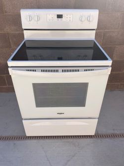 Whirlpool Electric Range with Glass Cooktop