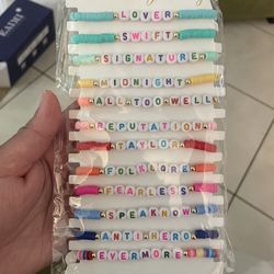 Taylor Swift Bracelet & Sticker Set 