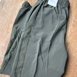 Nike Dri Fit Joggers NWT • Size L Boy