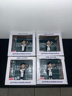 Jose Altuve Outfield Wall Catch Bobblehead