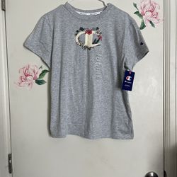 New Women’s T-shirt Size Medium 