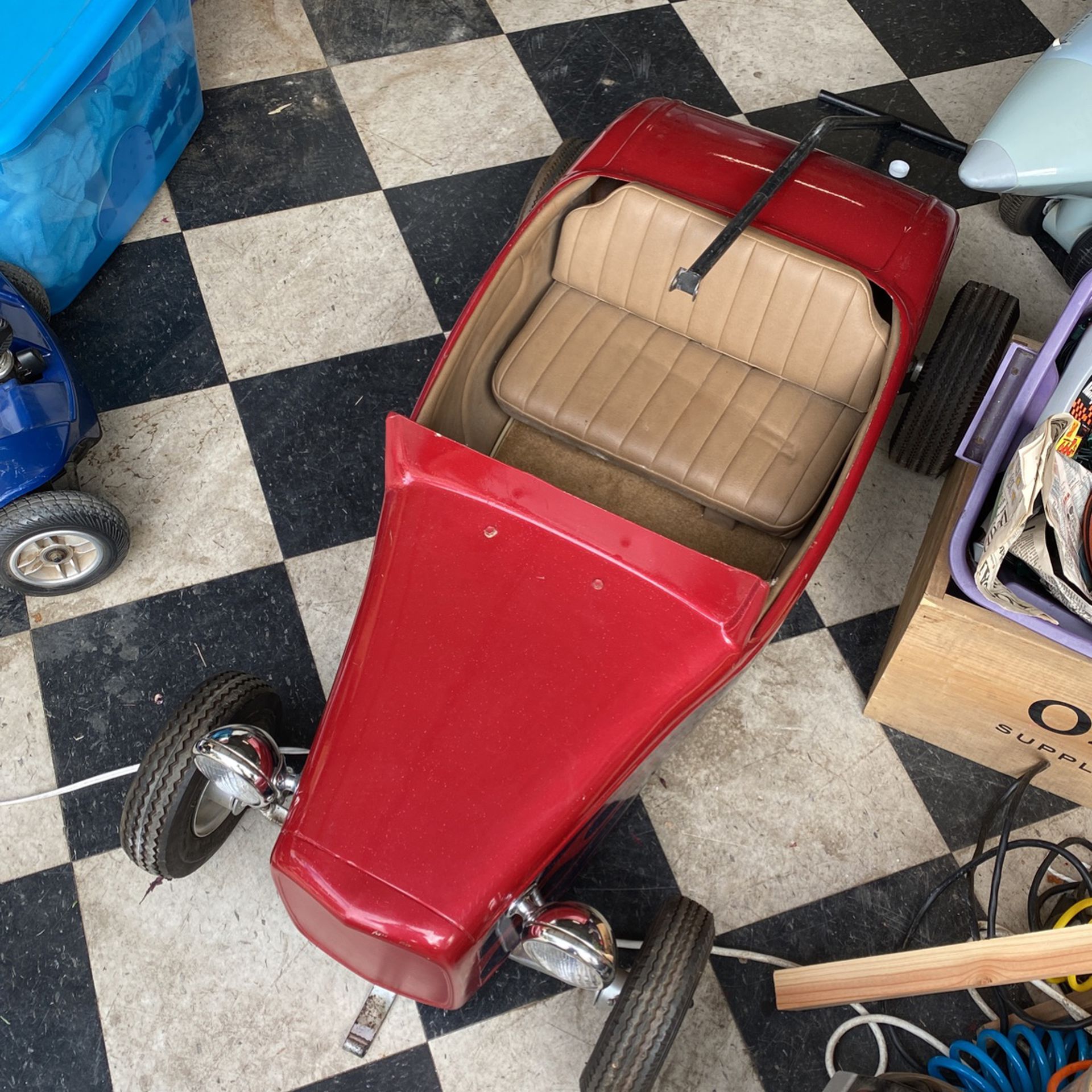 Pedal Car With Pull Handle 