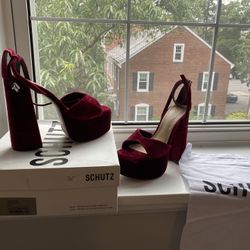 Schutz Platform Heels - Size 10
