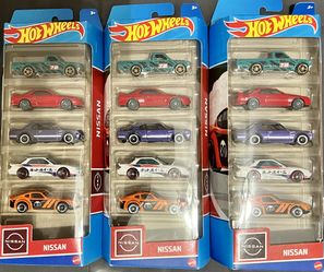 Hot Wheels Nissan 5 Pack