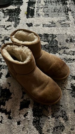 Ugg brown/Tan half sized mini boot