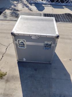 Flying Case