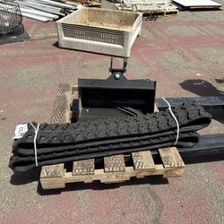 Mini Excavator Bucket And Tracks
