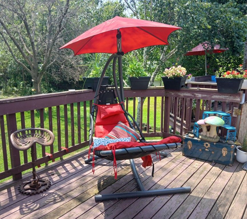 Swing Chaise Patio Lounger W/ Umbrella