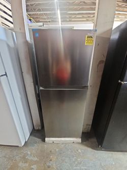 Woods Refrigerator