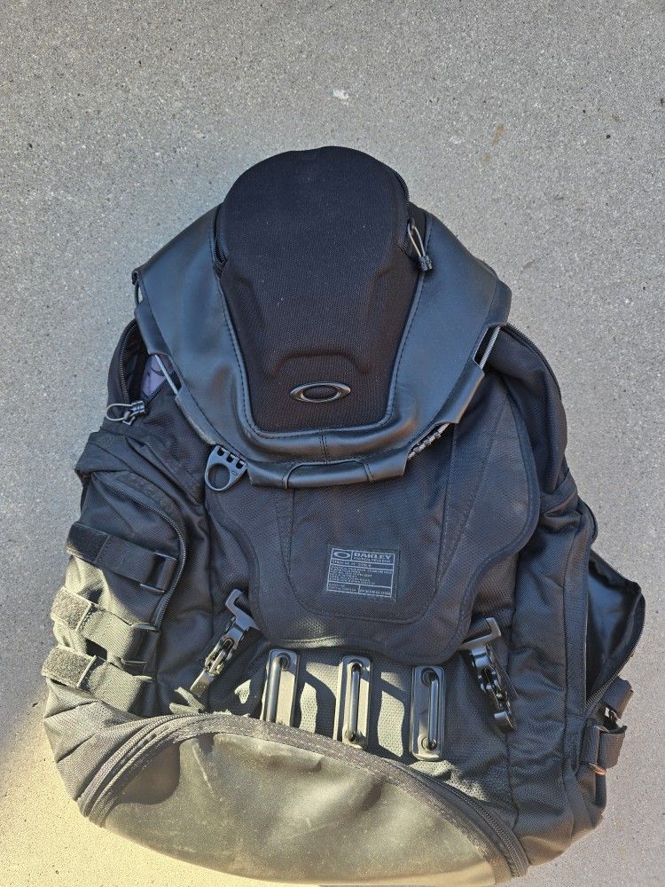 Oakley Kitchen Sink Backpack