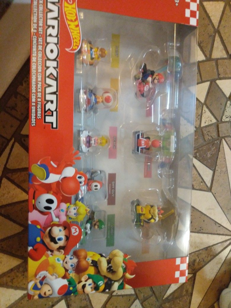 Brand New Hot Wheels Mario Kart 8-pack Collector Set In Box Unopened