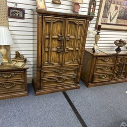 Real Oak Mediterranean Style Dresser Set 