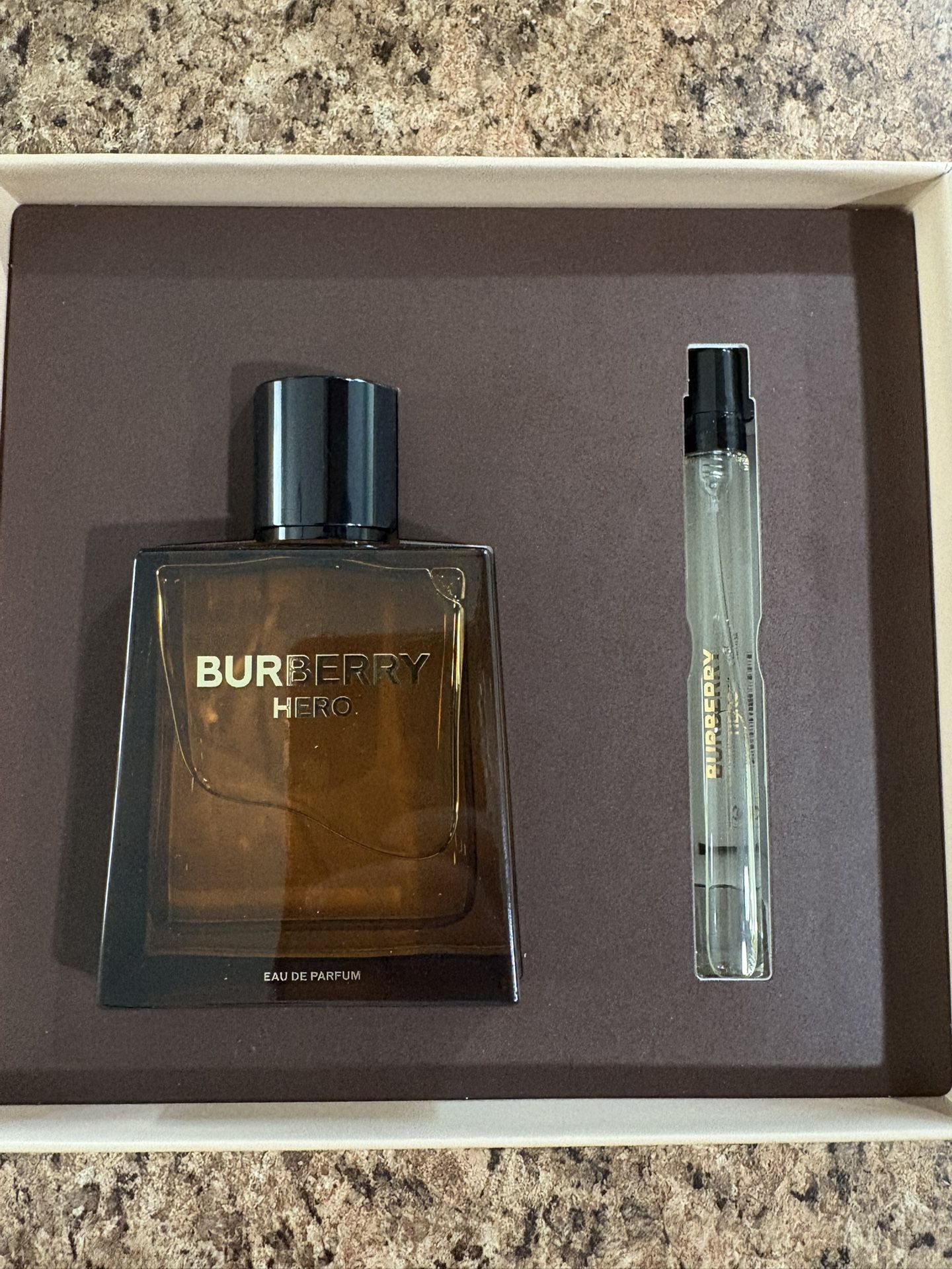Burberry Hero Perfume Set