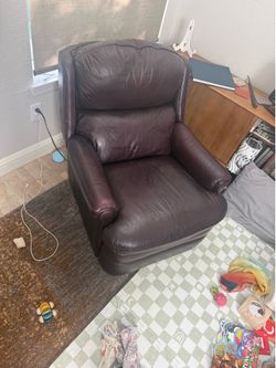 Powered recliner