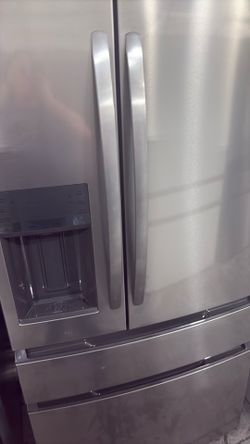 Frigidaire French Door refrigerator
