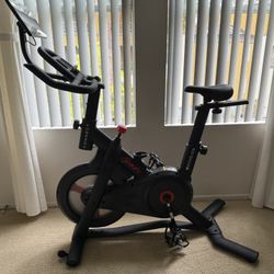 Echelon Bike Upright Exercise Bike