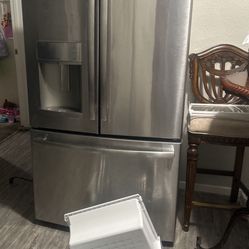 GE Side By Side Refrigerator