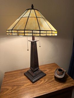 Tiffany Style Mission Stain Glass Table Lamp