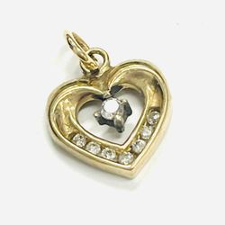 10k Gold Diamond Heart Pendant