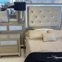 FULL bedroom Set  5 Pcs  BRAND NEW