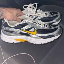 Nikes 