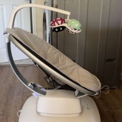 4 Moms Mamaroo Multimotion Swing 