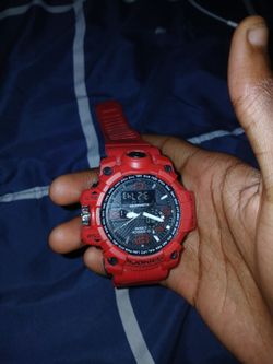 G shock /color red and black