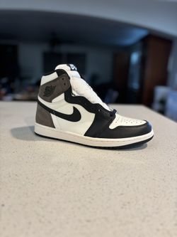 Air Jordan 1 Mocha