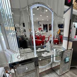 console makeup table LED lights mirror vanity  NEW 60"
