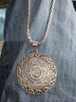 Large Taxco Antique.925 Aztec Medallion w "22 Chain