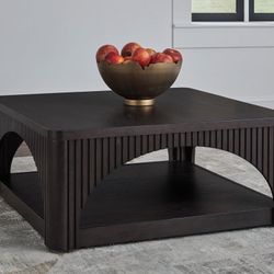 T760 Cocktail Table 🩷🧡😍😍
