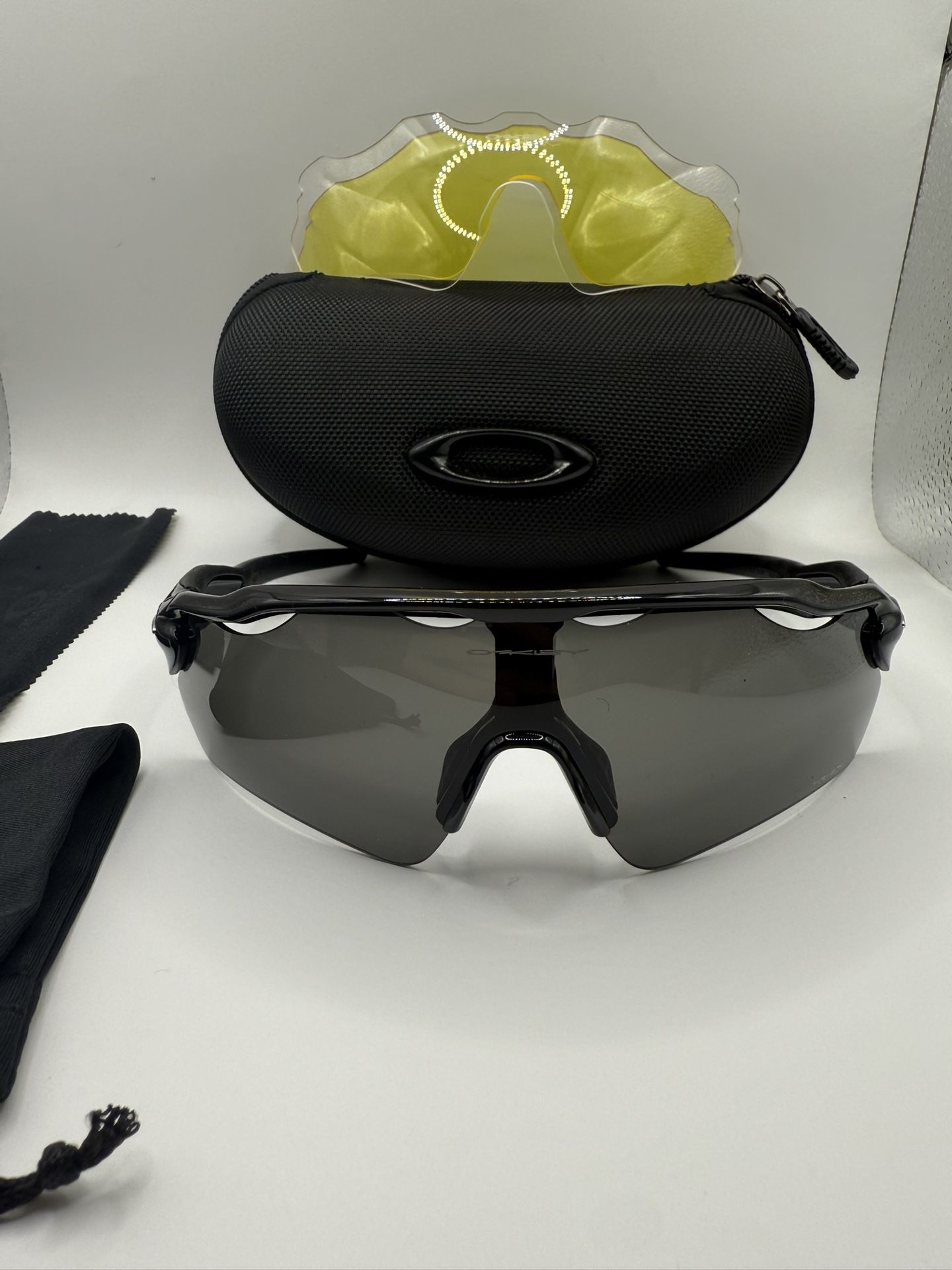 Oakleys Radars