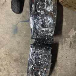 2007 Dodge Ram Headlights 