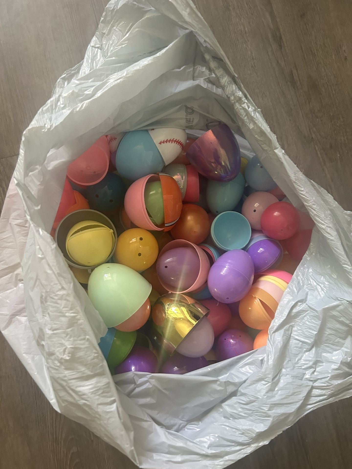 Free Plastic Eggs
