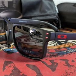Oakley Holbrook Sunglasses 