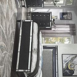 5 Pc Bedroom Set