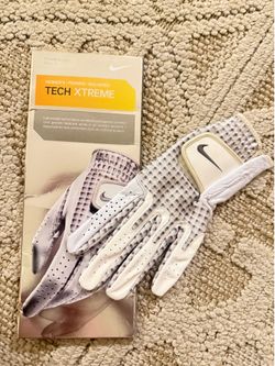 New Women’s  Nike extreme tech left hand white golf glove 22cm