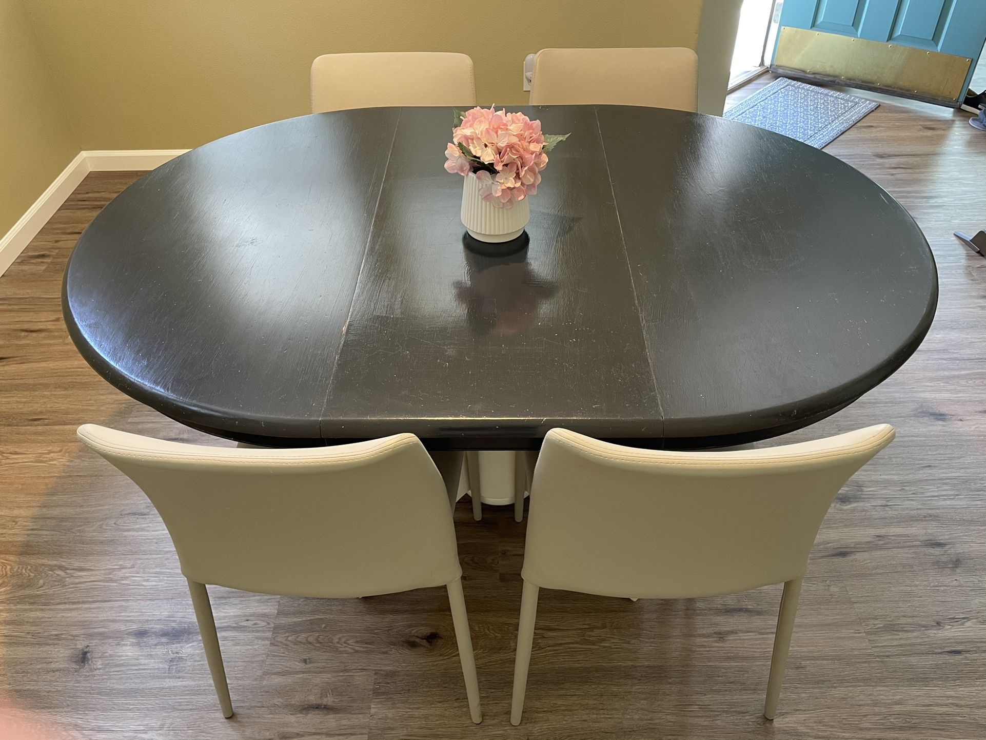 OAK DINING TABLE + 4 KASALA CHAIRS