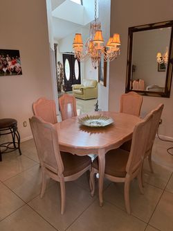 Thomasville Dining Set - Table, 6 Chairs, and China Hutch