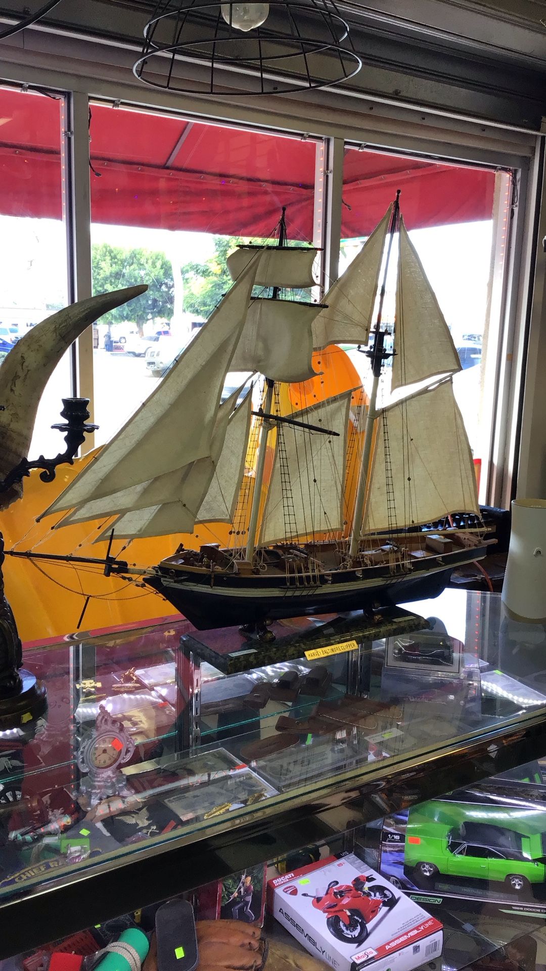 HARVEY BALTIMORE CLIPPER
