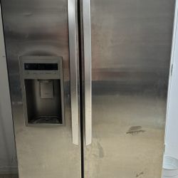 LG Stainless Steel Refrigerator 