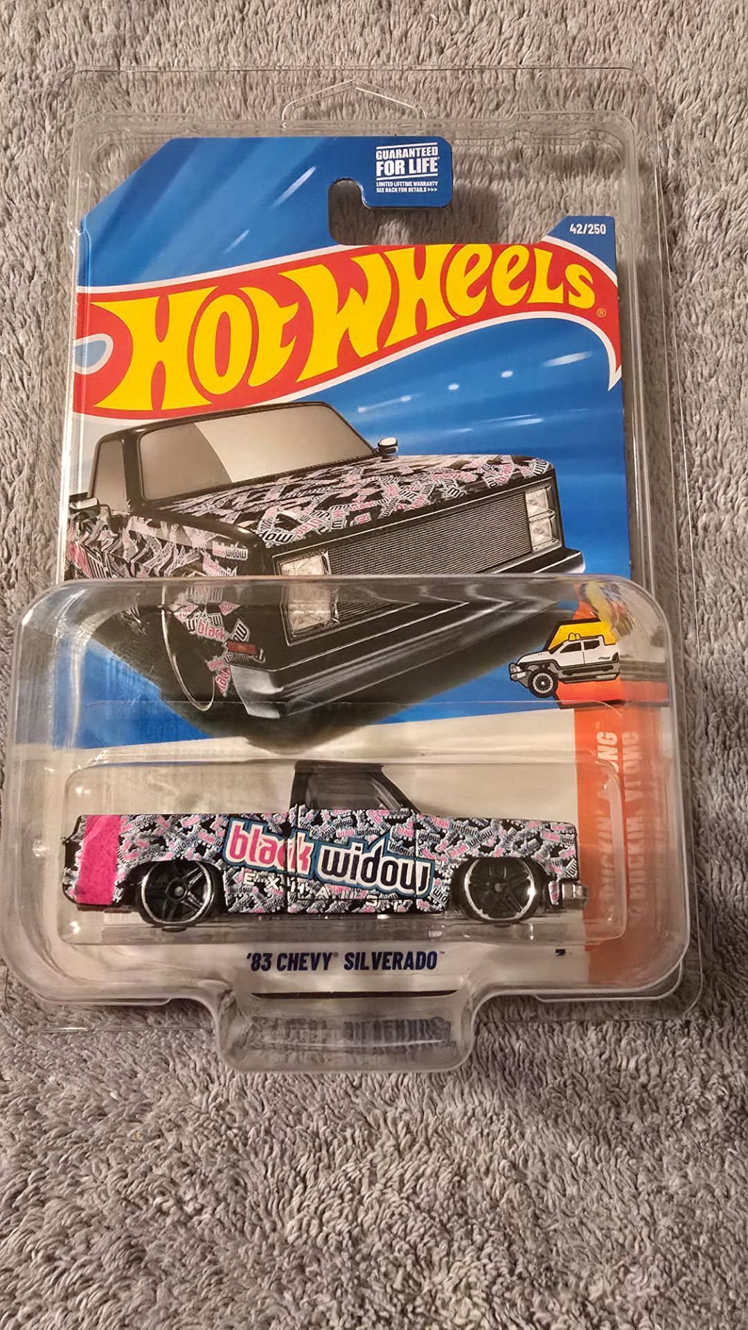 Blackwidow 83' Silverado - Hotwheels